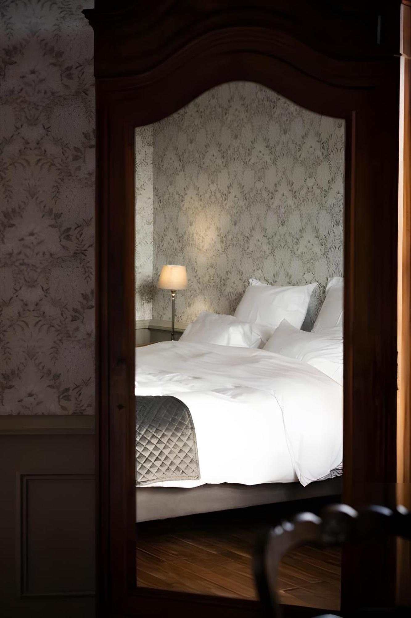 Domaine De La Briouse Bed & Breakfast Sanxay Bagian luar foto